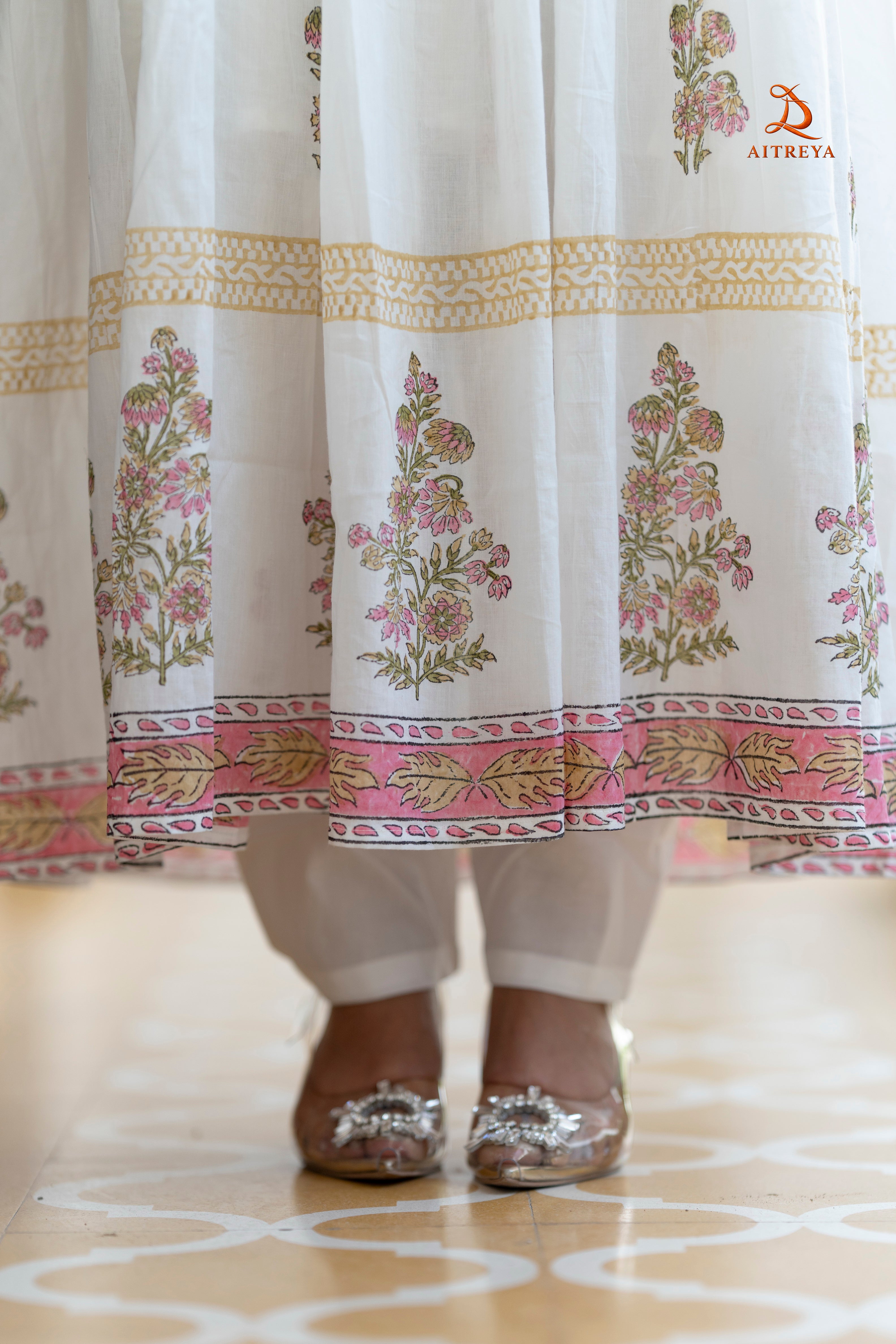 Gulnaar Ivory Grace Kurta Set